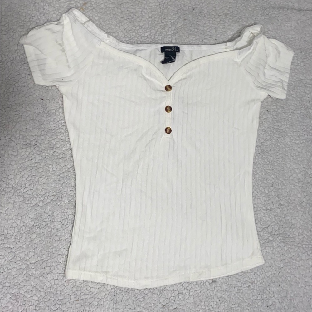 Rue 21 T-shirt with buttons